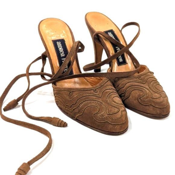 Andrea Pfister Heels  - Picture 4 of 7